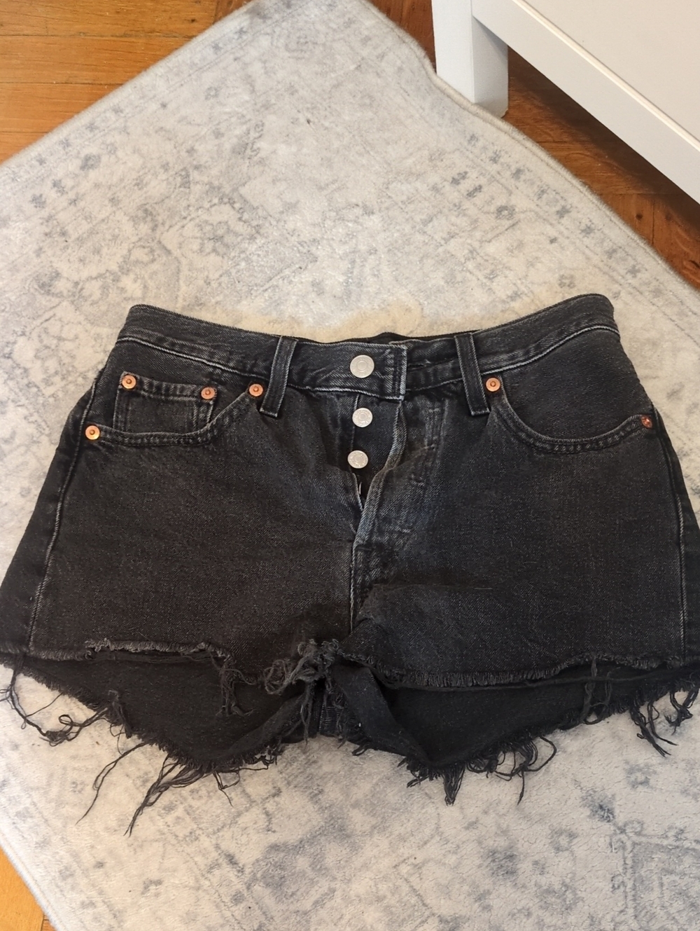 Levi's Black Distressed High-Waist Women’s Denim Shorts Sz 25